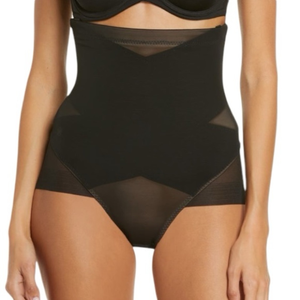 HONEYLOVE SuperPower Briefs! Retail $84